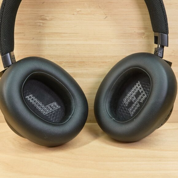 JBL Live 660NC Wireless Over-Ear Noise Cancelling Headphones, Bluetooth / Tested - Picture 4 of 13